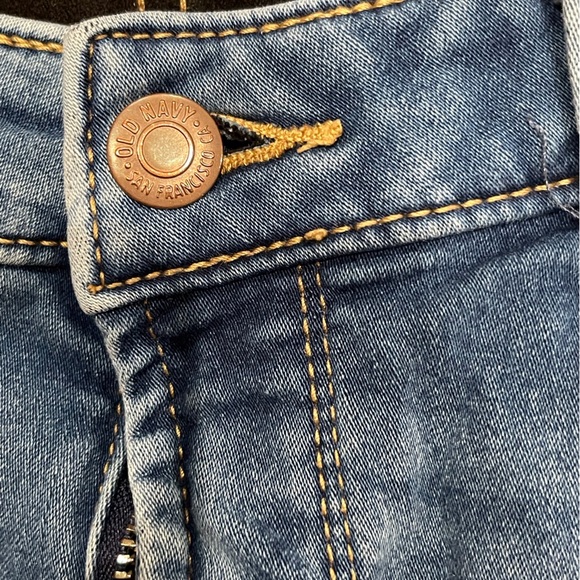 Old Navy Indigo Skinny Jeans - Picture 3 of 9